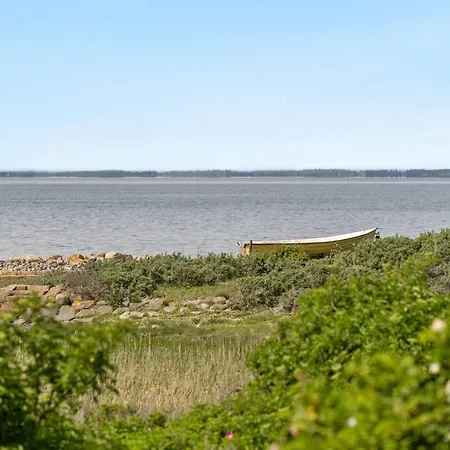Alessandra - 80m To The Inlet By Interhome Nyaraló